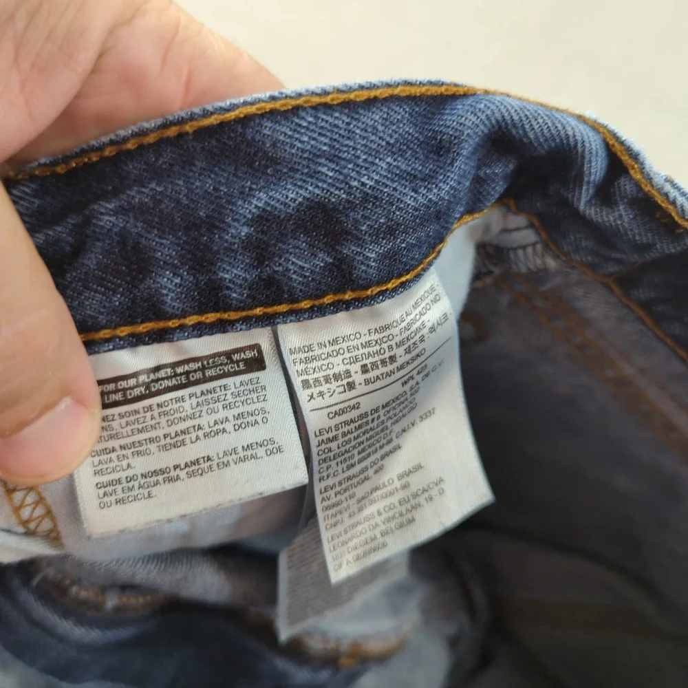 Levis will ship